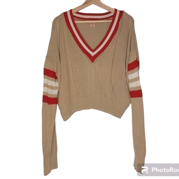 URBAN OUTFITTERS V NECK VARSITY SWEATER SIZE LARGE - Picture 2 of 4